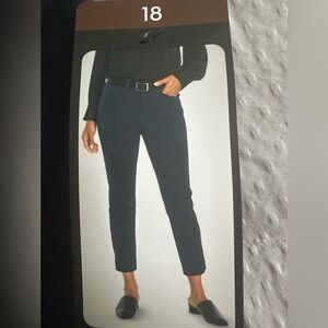 NWT Banana Republic slim straight leg cropped pant size 18
